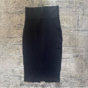 Elegant Black Pencil Skirt